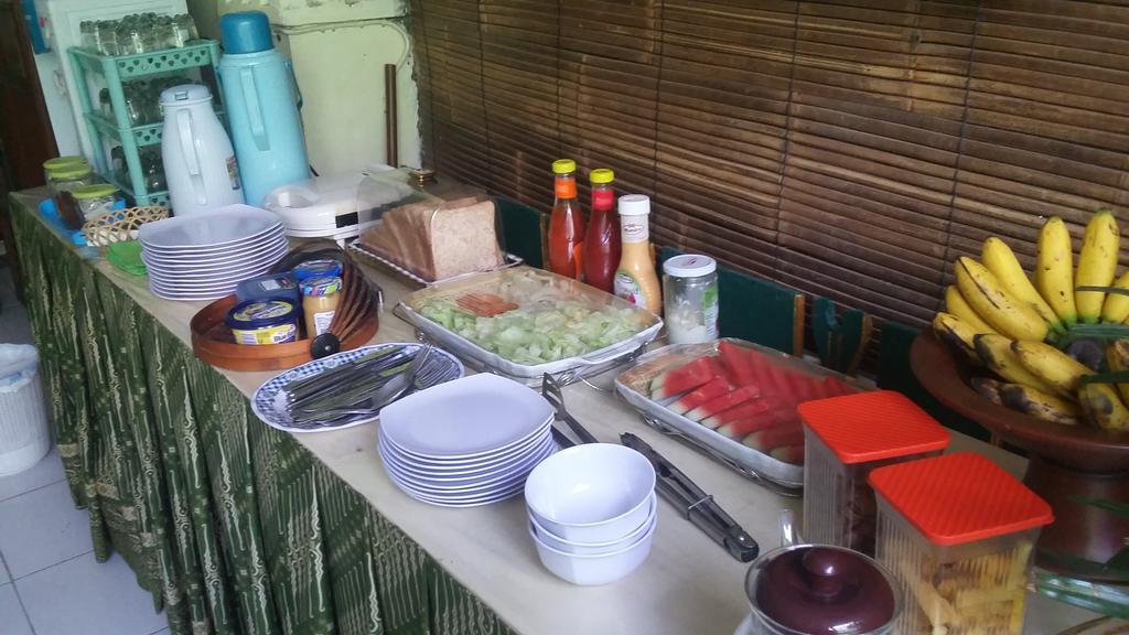 Pendopo Andari Homestay Γιογκιακάρτα Εξωτερικό φωτογραφία