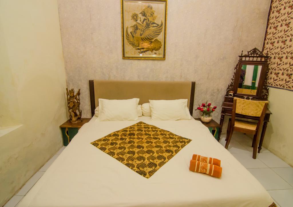 Pendopo Andari Homestay Γιογκιακάρτα Εξωτερικό φωτογραφία