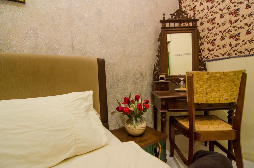 Pendopo Andari Homestay Γιογκιακάρτα Εξωτερικό φωτογραφία