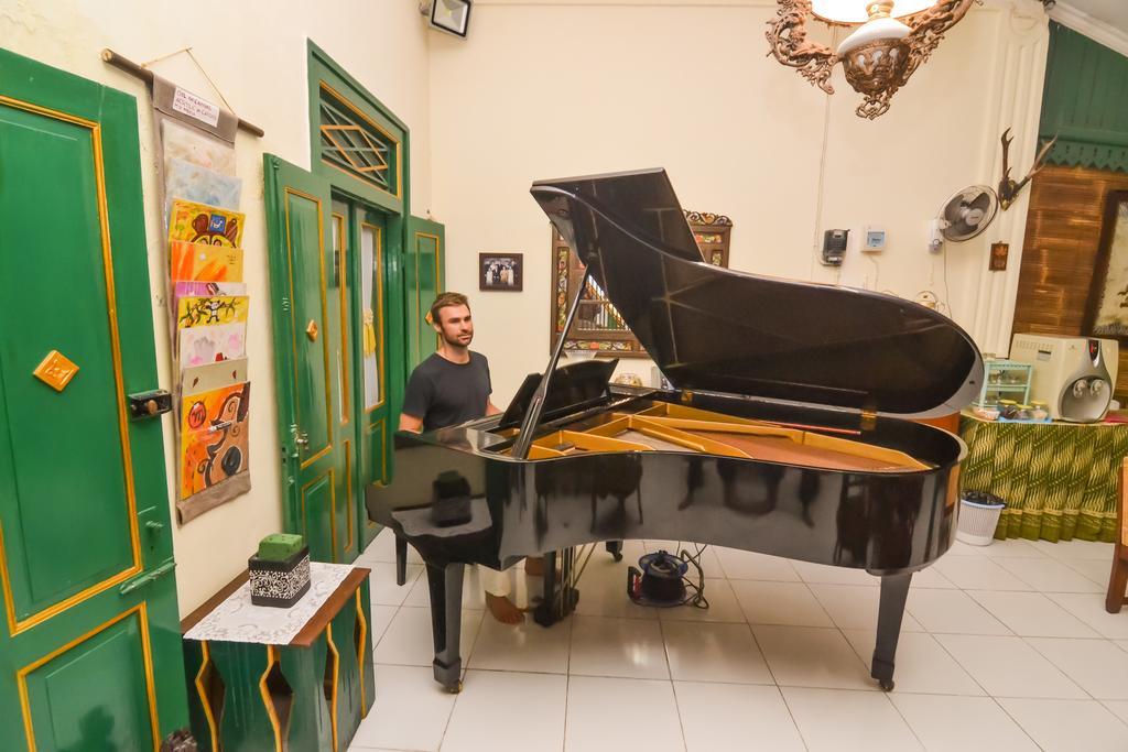 Pendopo Andari Homestay Γιογκιακάρτα Εξωτερικό φωτογραφία