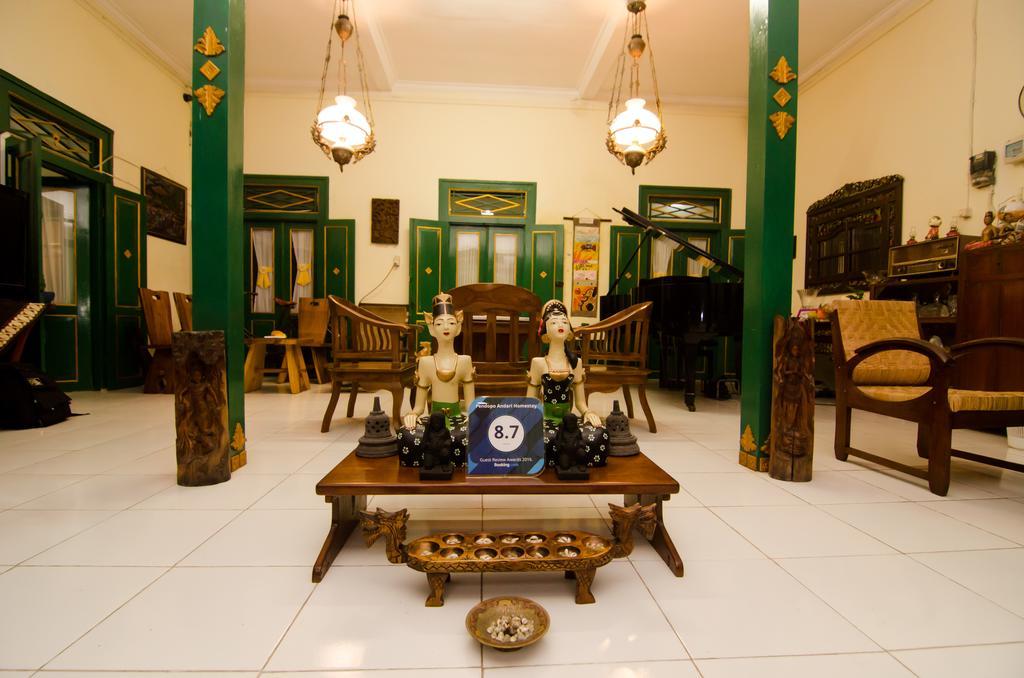 Pendopo Andari Homestay Γιογκιακάρτα Εξωτερικό φωτογραφία