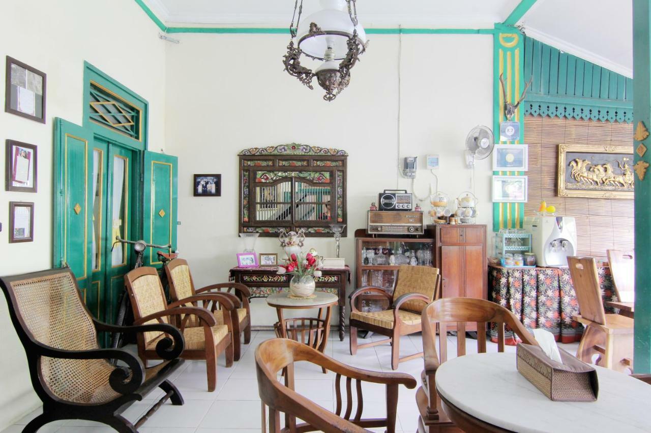 Pendopo Andari Homestay Γιογκιακάρτα Εξωτερικό φωτογραφία