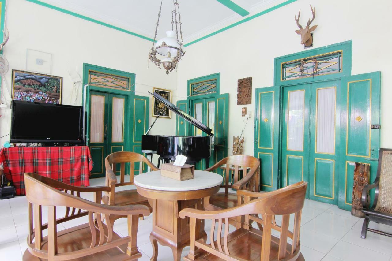 Pendopo Andari Homestay Γιογκιακάρτα Εξωτερικό φωτογραφία