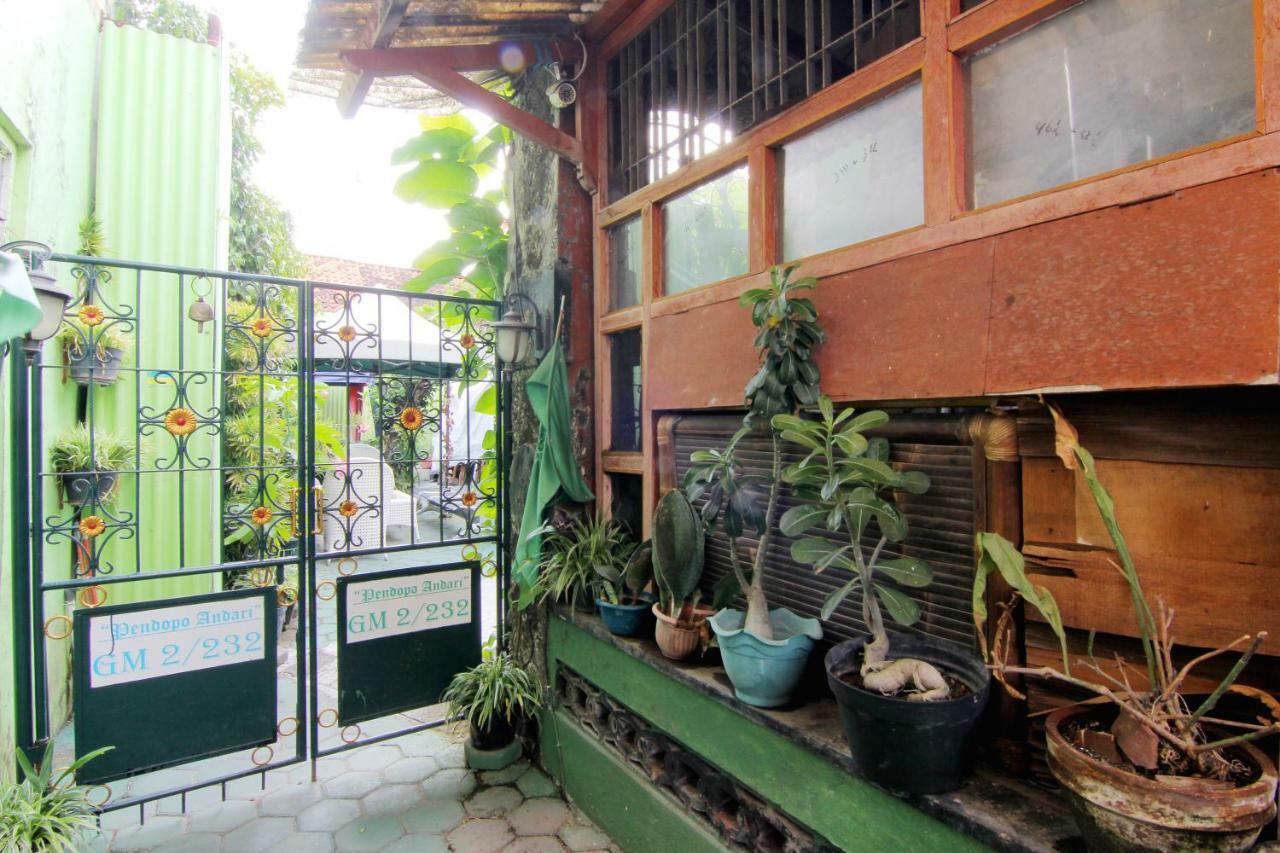 Pendopo Andari Homestay Γιογκιακάρτα Εξωτερικό φωτογραφία
