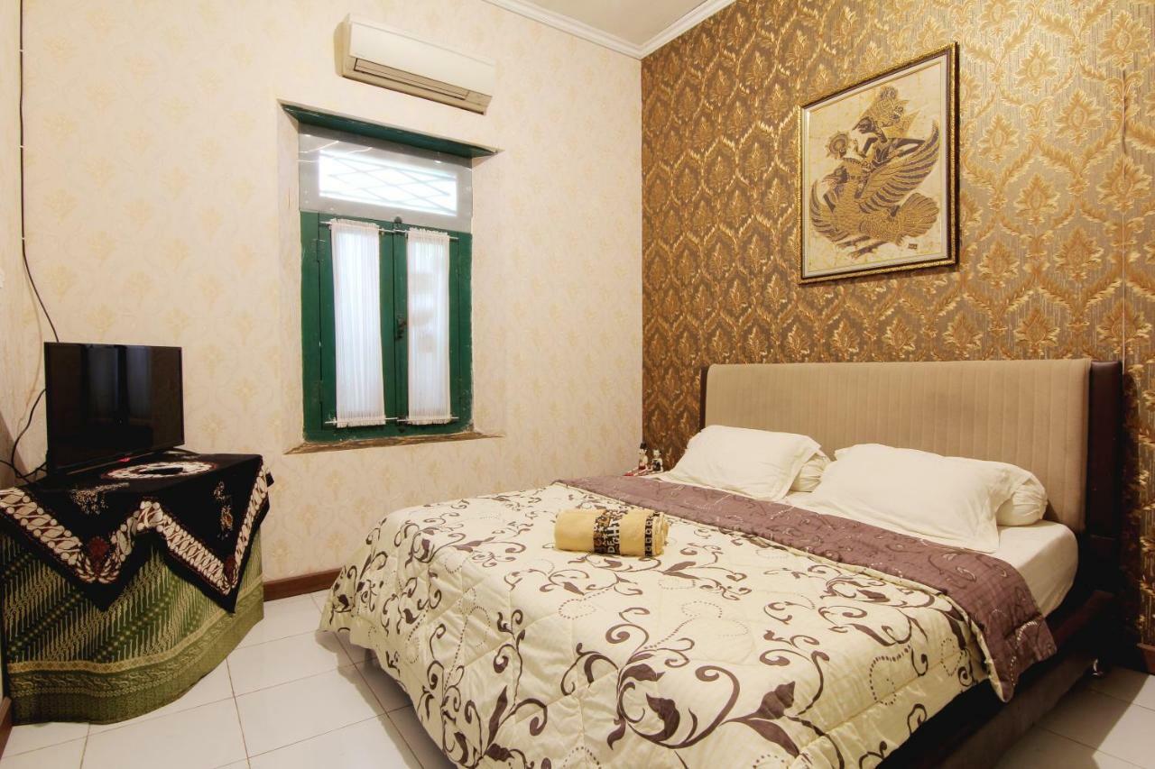 Pendopo Andari Homestay Γιογκιακάρτα Εξωτερικό φωτογραφία