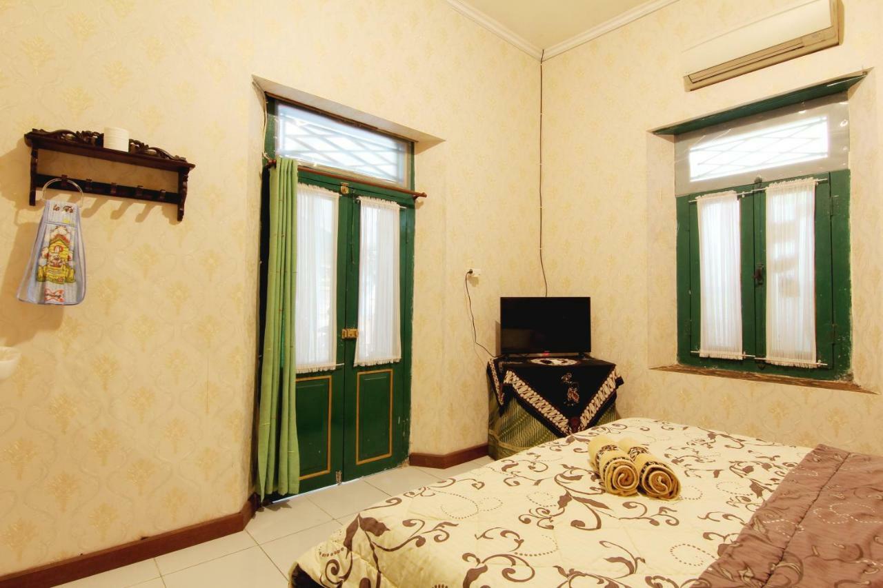 Pendopo Andari Homestay Γιογκιακάρτα Εξωτερικό φωτογραφία